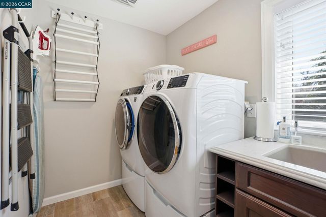 8 Simo Street, Alamo, CA 94507