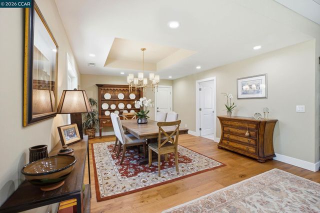 8 Simo Street, Alamo, CA 94507