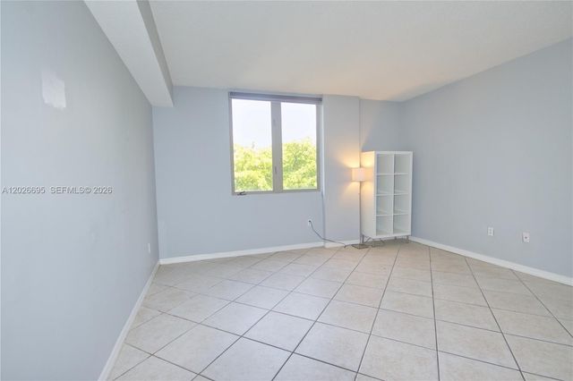 2630 SW 28th St 22, Miami, FL 33133