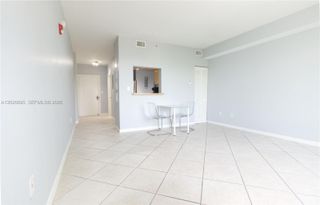 2630 SW 28th St 22, Miami, FL 33133