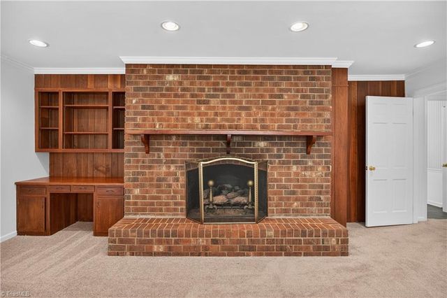 818 Colonial Drive, Burlington, NC 27215