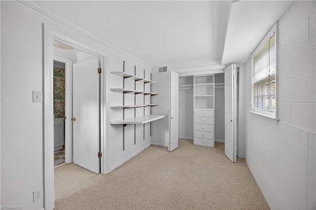 818 Colonial Drive, Burlington, NC 27215