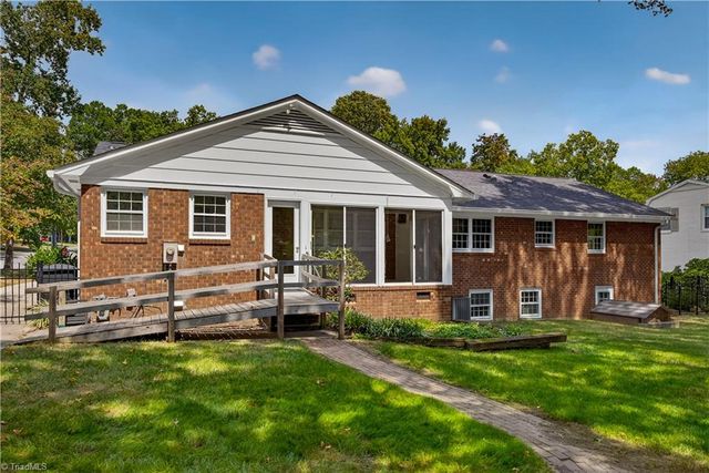 818 Colonial Drive, Burlington, NC 27215