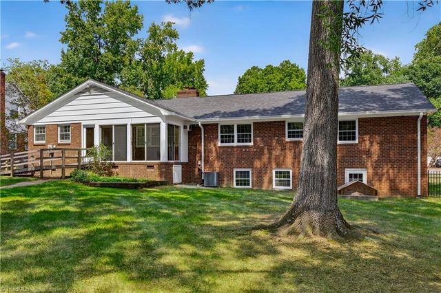 818 Colonial Drive, Burlington, NC 27215