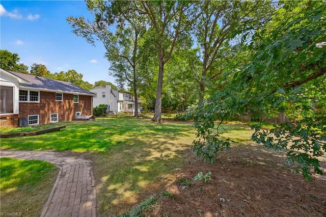 818 Colonial Drive, Burlington, NC 27215