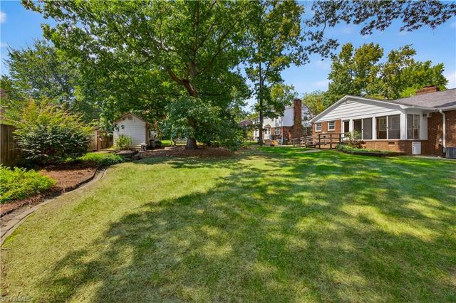 818 Colonial Drive, Burlington, NC 27215