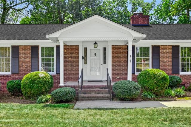 818 Colonial Drive, Burlington, NC 27215