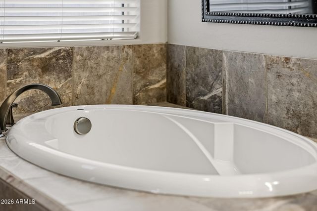 4727 N ALDEA Road E, Litchfield Park, AZ 85340
