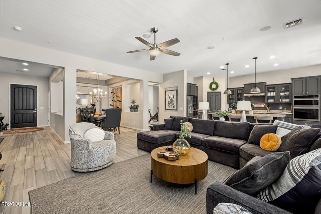 4727 N ALDEA Road E, Litchfield Park, AZ 85340