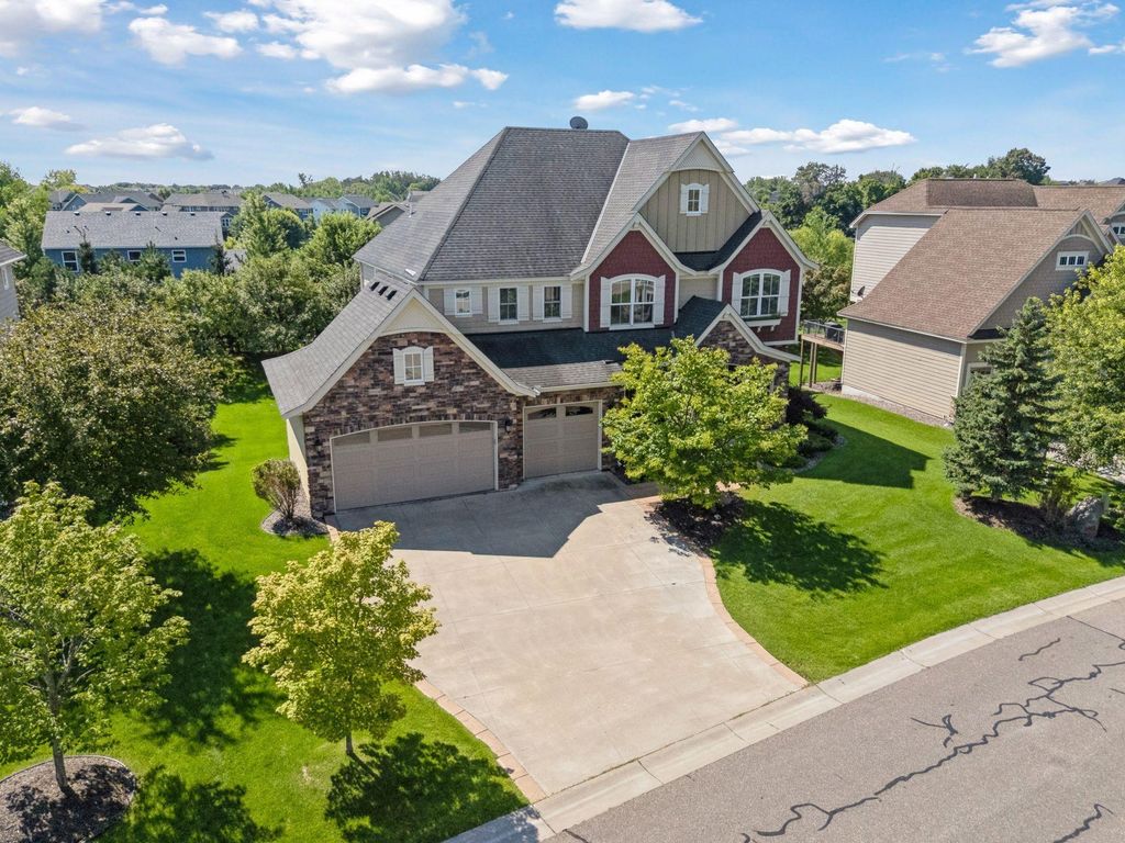 16075 54th Avenue N, Plymouth, MN 55446