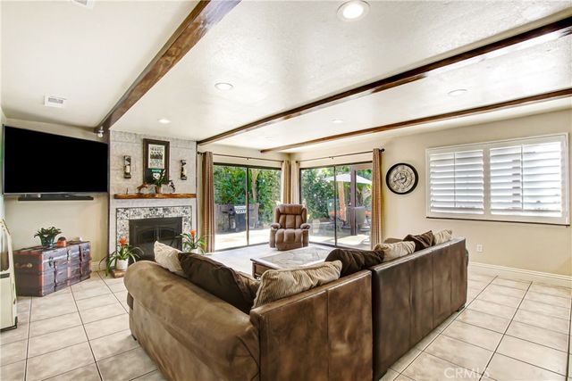 9111 Hidden Farm, Alta Loma, CA 91737