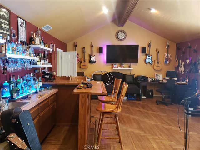 9111 Hidden Farm, Alta Loma, CA 91737
