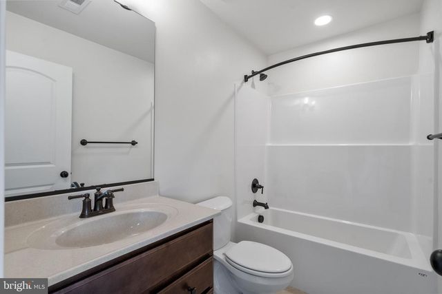 10460 LOFTON HILL RD, La Plata, MD 20646