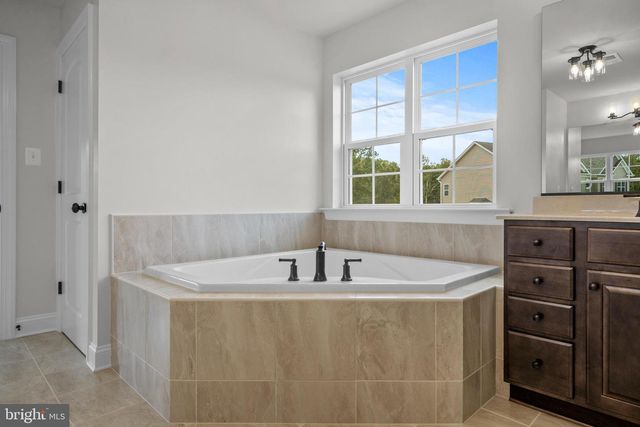 10460 LOFTON HILL RD, La Plata, MD 20646