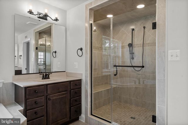 10460 LOFTON HILL RD, La Plata, MD 20646