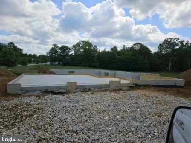 10460 LOFTON HILL RD, La Plata, MD 20646