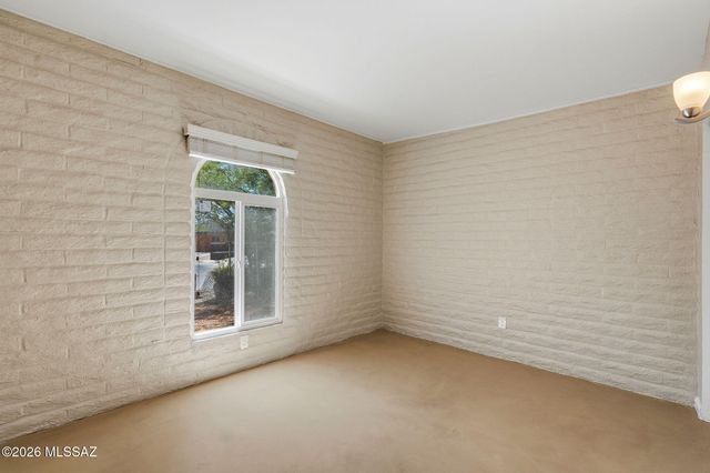 1701 W Calle Acapulco, Tucson, AZ 85713