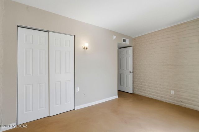 1701 W Calle Acapulco, Tucson, AZ 85713