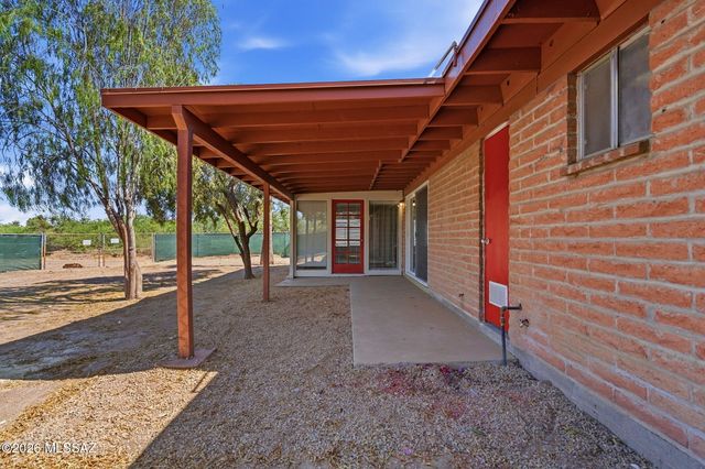 1701 W Calle Acapulco, Tucson, AZ 85713