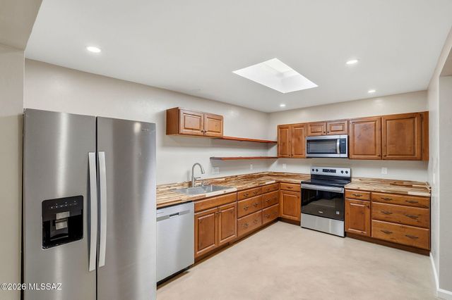 1701 W Calle Acapulco, Tucson, AZ 85713