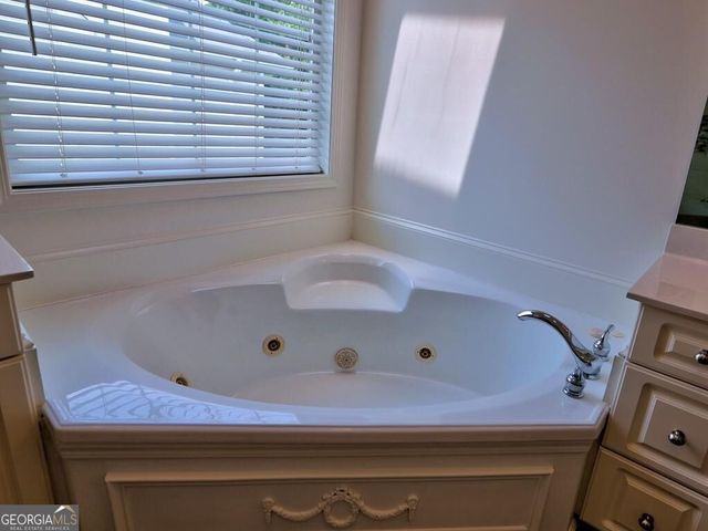2818 Penncross Drive SW, Marietta, GA 30064