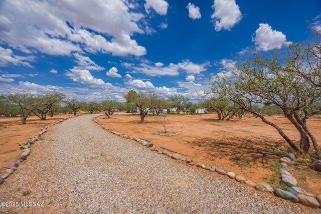 7193 S Pintek Lane, Hereford, AZ 85615