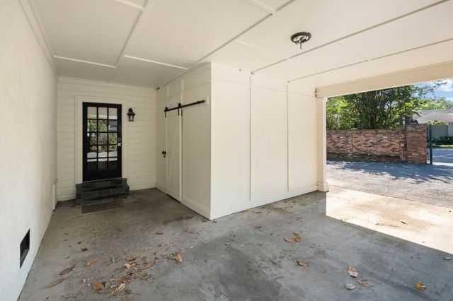 4100 POPLAR AVE, Memphis, TN 38117
