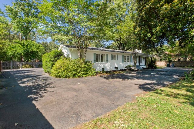 4100 POPLAR AVE, Memphis, TN 38117