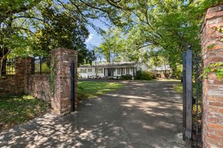 4100 POPLAR AVE, Memphis, TN 38117