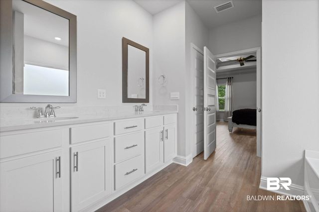 5743 Orchard Lane, Grand Bay, AL 36541