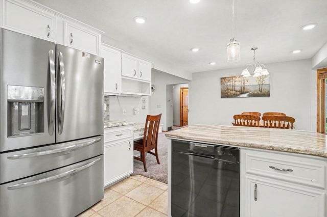 8763 Astro Drive, Jenison, MI 49428