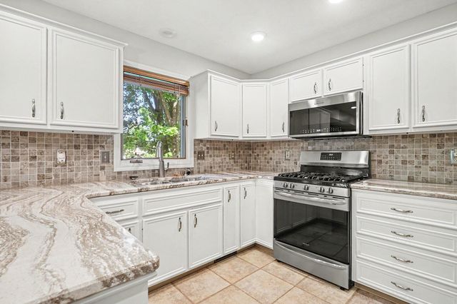8763 Astro Drive, Jenison, MI 49428