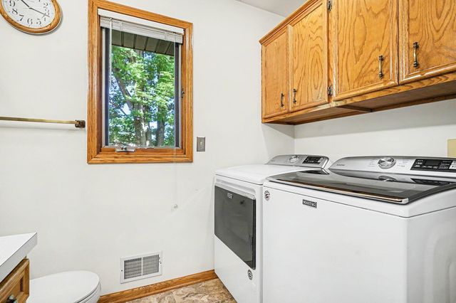 8763 Astro Drive, Jenison, MI 49428