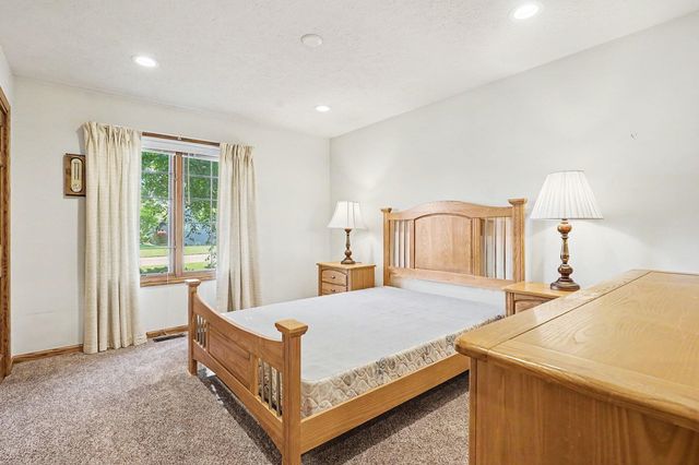 8763 Astro Drive, Jenison, MI 49428