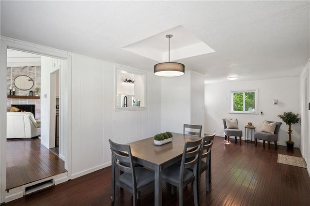 701 E 98th Street, Kansas City, MO 64131
