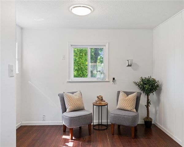 701 E 98th Street, Kansas City, MO 64131