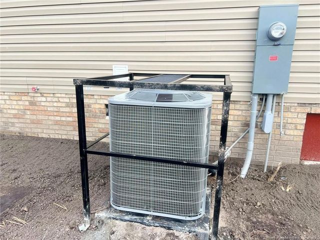 147 Frank Drive, Pembroke, NC 28372