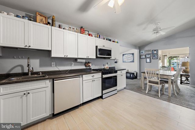 7 S ENSIGN DR, Little Egg Harbor Twp, NJ 08087
