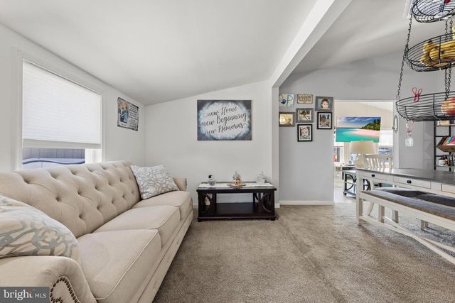 7 S ENSIGN DR, Little Egg Harbor Twp, NJ 08087
