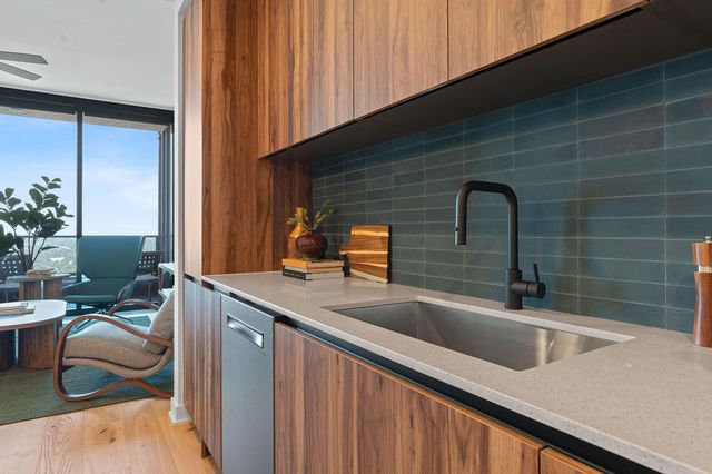 84 East Ave 2105, Austin, TX 78701