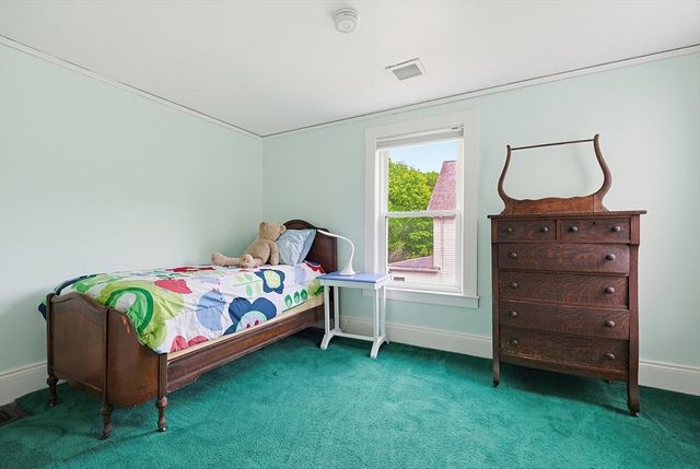 24 Riverside Pl, Walpole, MA 02081