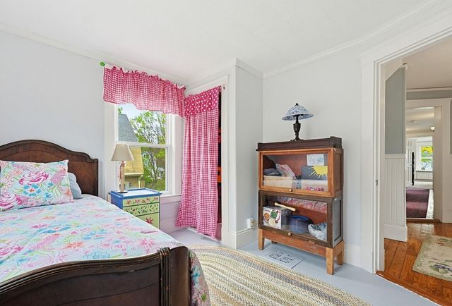 24 Riverside Pl, Walpole, MA 02081