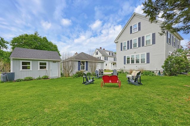 24 Riverside Pl, Walpole, MA 02081