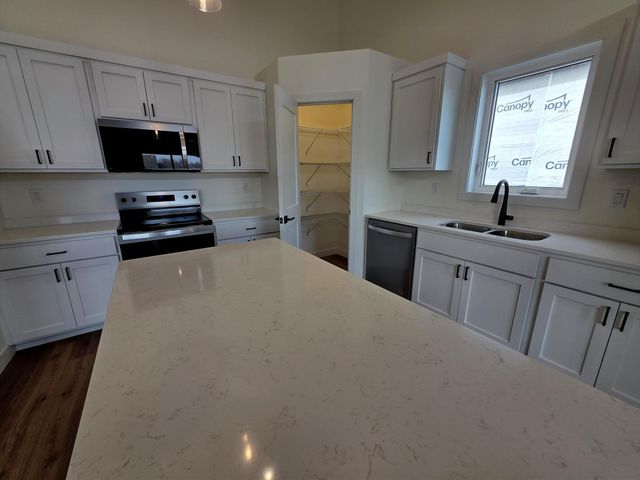 3734 33rd Street S, Moorhead, MN 56560