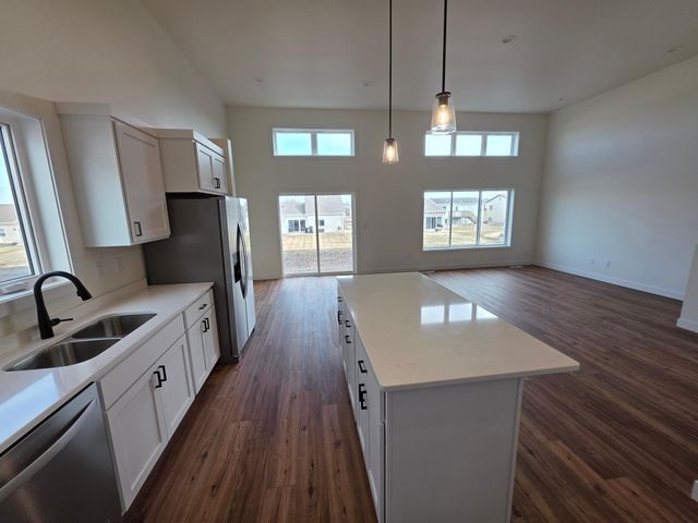 3734 33rd Street S, Moorhead, MN 56560