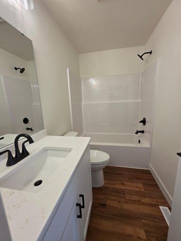 3734 33rd Street S, Moorhead, MN 56560