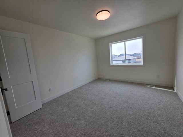 3734 33rd Street S, Moorhead, MN 56560