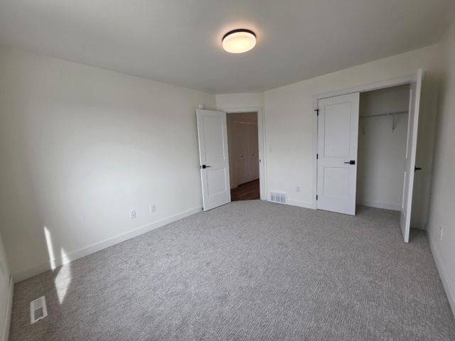 3734 33rd Street S, Moorhead, MN 56560