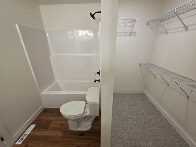 3734 33rd Street S, Moorhead, MN 56560