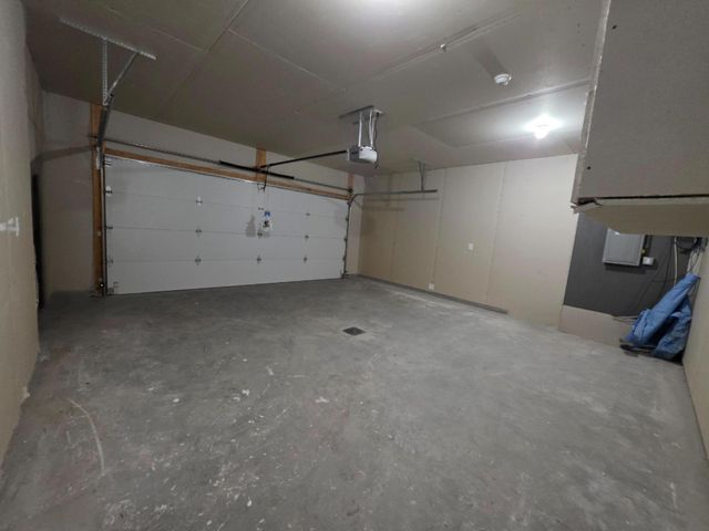 3734 33rd Street S, Moorhead, MN 56560